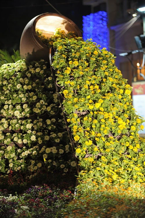 Tưng bừng khai mạc đường hoa Nguyễn Huệ ảnh 19