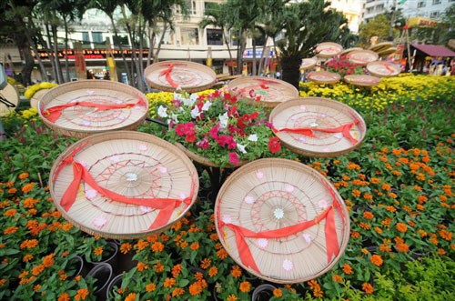 Tưng bừng khai mạc đường hoa Nguyễn Huệ ảnh 26 Tưng bừng khai mạc đường hoa Nguyễn Huệ ảnh 26