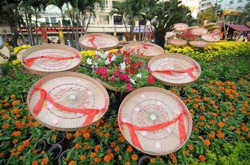 Tưng bừng khai mạc đường hoa Nguyễn Huệ ảnh 26