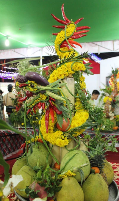 Độc đáo trái cây hóa rồng năm Nhâm Thìn ảnh 9