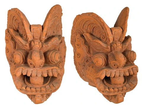 Đầu rồng làm bằng đất nung