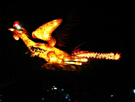 Rực rỡ sắc màu đèn lồng trong đêm giao thừa ảnh 25