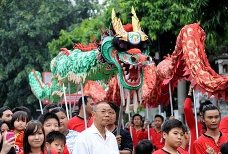 Người châu Á hân hoan đón mừng năm mới Nhâm Thìn-2012 ảnh 10