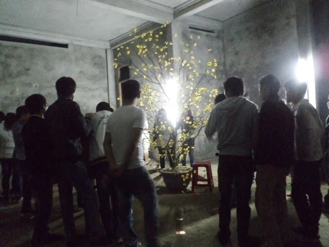 xin cây Lộc trong chùa Hòa An (640x480) (2).jpg