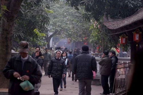 Chùa Hà nổi tiếng để cầu đường tình duyên