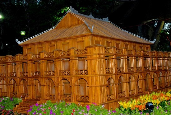 Độc đáo Chùa Một cột, Đại nội Huế giữa Sài Gòn