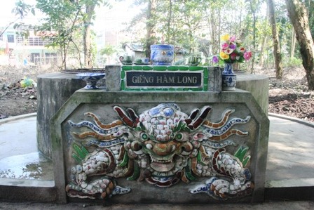 Giếng Hàm Long với truyền thuyết chế ngự rồng dữ ảnh 3 Giếng Hàm Long với truyền thuyết chế ngự rồng dữ ảnh 3