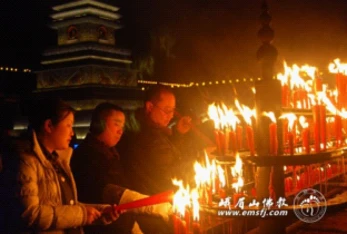 Trung Quốc: Lễ Thánh đản Đức Di Lặc và đón năm mới ảnh 15