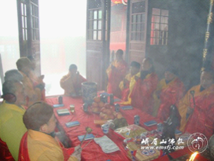 Trung Quốc: Lễ Thánh đản Đức Di Lặc và đón năm mới ảnh 29