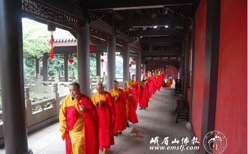 Trung Quốc: Nghinh xuân ở núi Nga Mi ảnh 7 nghinhphat 7.png