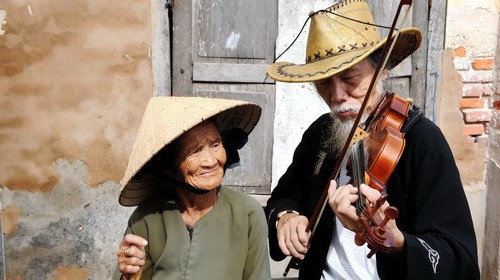 TaTriHai-qua-ong-kinh-TranThePhong.jpg