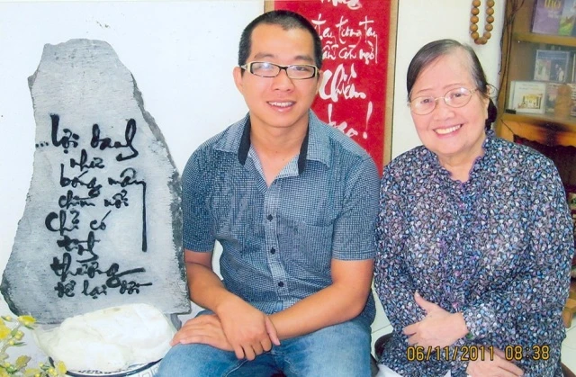anh Hy Khuong Dinh Long.jpg