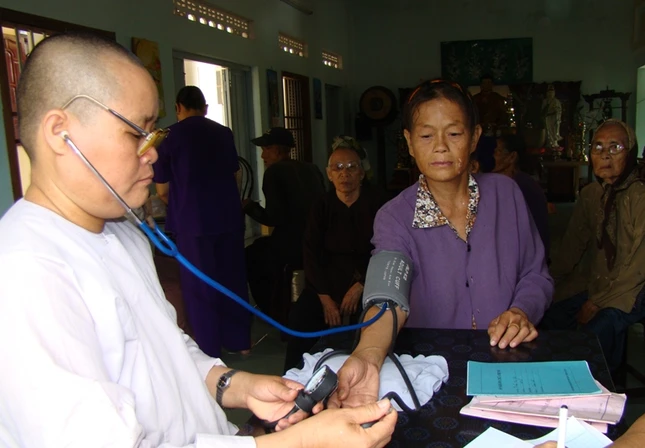anh bai U.Vien.jpg