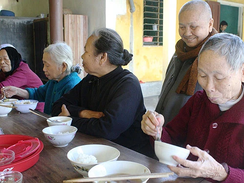 Đời không hiu quạnh ảnh 1