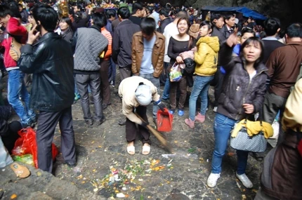 Chùa Hương không có chỗ chen chân trước Rằm tháng giêng