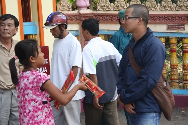 Không đẹp ở chùa Mahatup ảnh 2 wkhongdep7.JPG