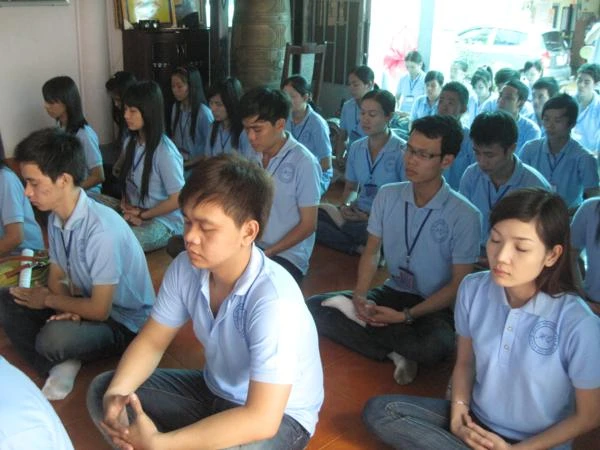 Phật tử trẻ giao lưu, chia sẻ kỹ năng... ảnh 1 wgiaoluu2.jpg