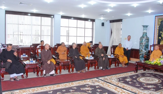 BTN_0051 (640x367).jpg