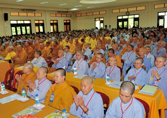 Chùm ảnh: Đại hội Phật giáo huyện Hóc Môn lần thứ VIII ảnh 13 DSC_4404.jpg
