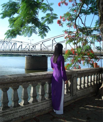 Huế của miền Trung ruột thịt... ảnh 1 hues-song-huong2.jpg