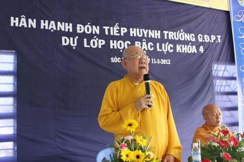 wSocTranghuynhtruongHT Thích Thiện Sanh ban đạo từ.jpg