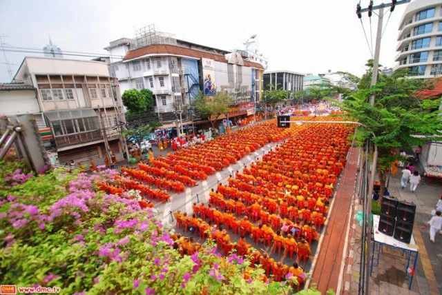 Chùm ảnh: Lễ đặt bát cúng dường 22.600 vị sư ảnh 2