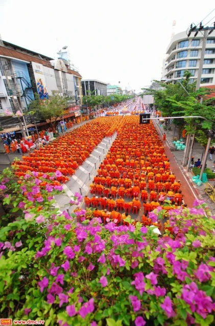 Chùm ảnh: Lễ đặt bát cúng dường 22.600 vị sư ảnh 3