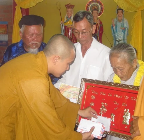 Ảnh bài Hạnh Ý, GN 636.JPG