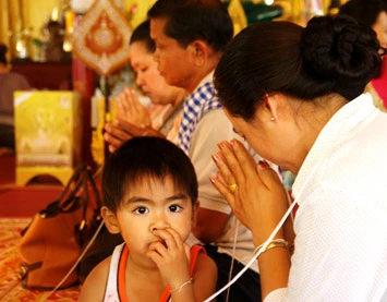 “Giác ngộ” ở Viêng Chăn ảnh 4 10_GiacngoViengChan4.jpg