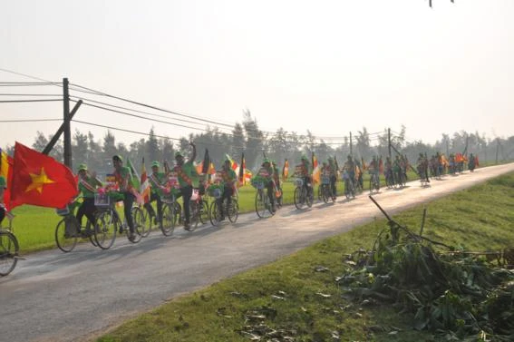 Diễu hành xe đạp mừng Khánh đản ảnh 7 DSC_0195_567x377.jpg