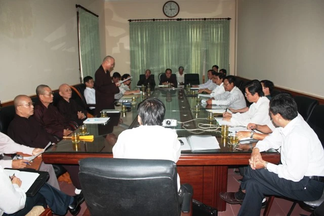 Họp liên ngành Lễ hội Hoa đăng trên sông Hương ảnh 1