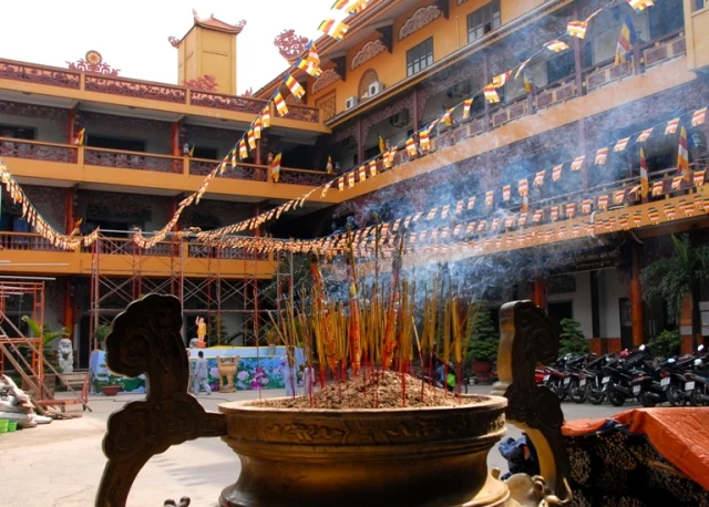 Chùm ảnh rực rỡ không gian Phật đản ảnh 6 BTN_0020.JPG