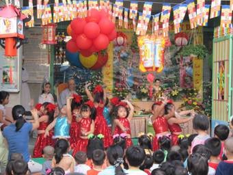 Lễ tắm Phật tại trường mầm non Họa Mi 1 ảnh 3 image003.jpg