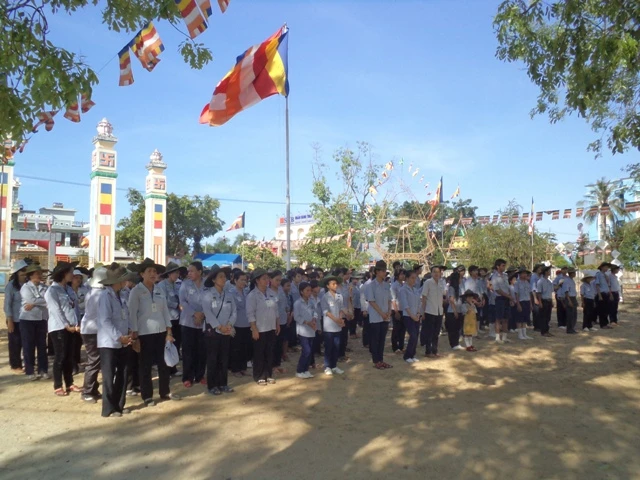 vào l_ khai m_c tr_i.JPG