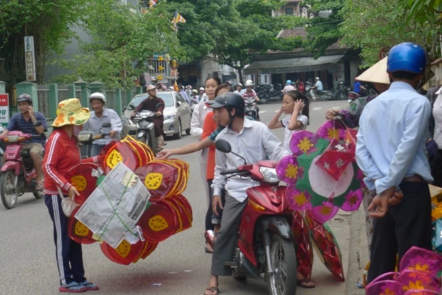Lồng đèn PĐ ở Huế08.JPG