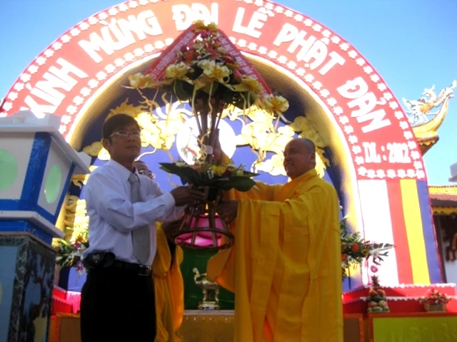 Ban Đại diện PG huyện Thăng Bình tổ chức Phật đản ảnh 3 dlpd18.jpg