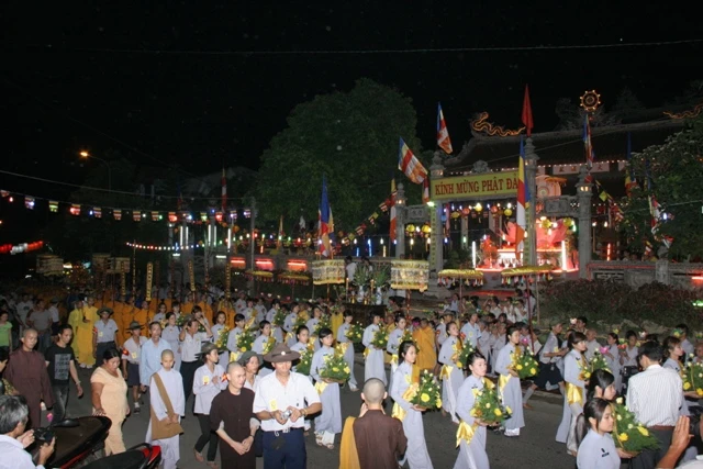 Thiêng liêng Lễ Rước Phật tại cố đô ảnh 21 nam giao 3.jpg