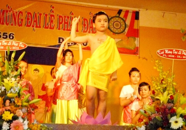 hoạt cảnh Đản sanh.jpg