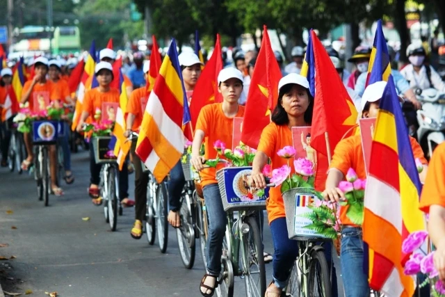 Con đã thấy Phật về... ảnh 7 chua phuoc hai-v giang2.jpg
