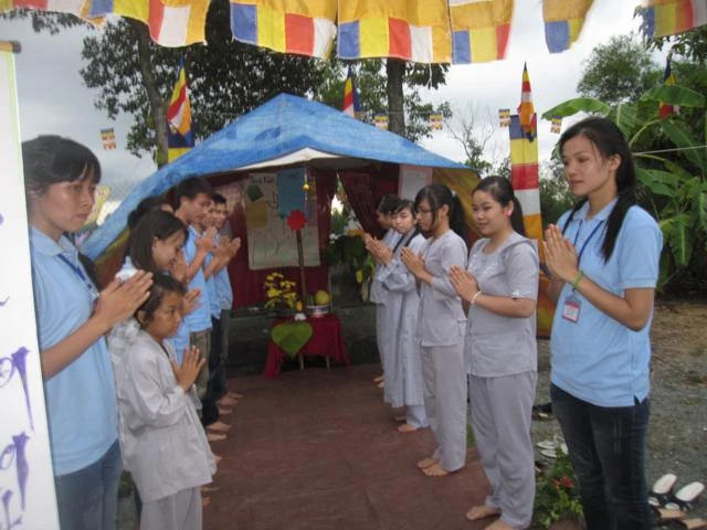 Con đã thấy Phật về... ảnh 3 hi chu 2.jpg