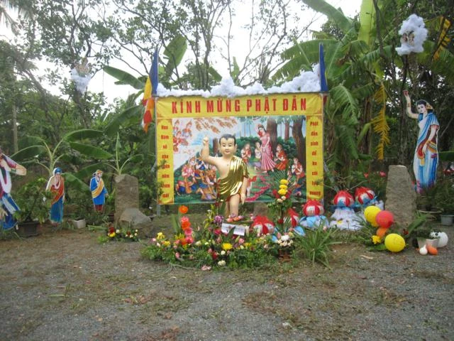 Con đã thấy Phật về... ảnh 1 hi chu.jpg
