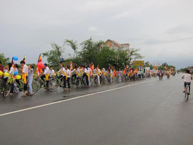 Con đã thấy Phật về... ảnh 6 long an-hong tn 4.jpg