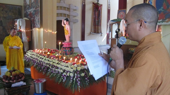 Ấn Độ: Tăng Ni sinh viên tại New Delhi mừng Phật đản ảnh 4