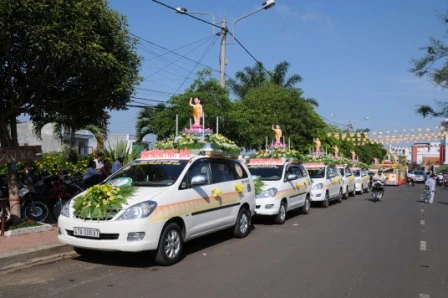 Phật đản Đắc Lắc 3.jpg