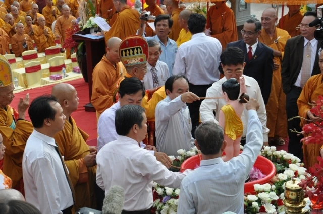 Phật đản Bình dương.JPG