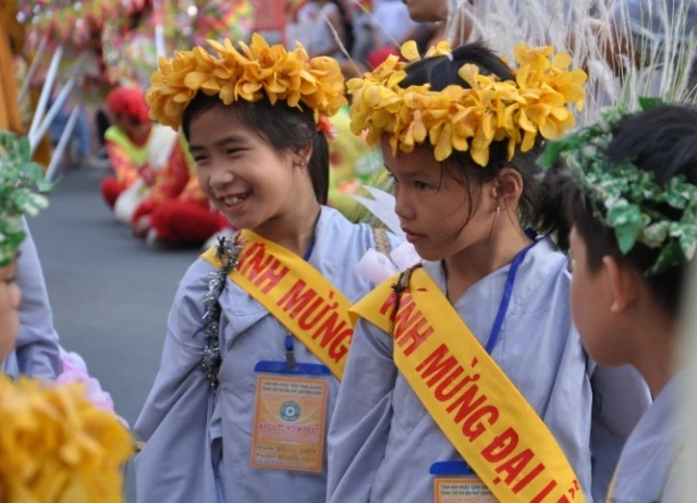 Phật đản bình dương1.JPG