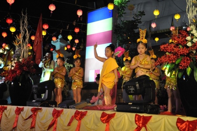 Phật đản bình dương6.JPG