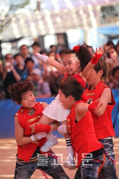 giai bong tieu HT Korea 6.jpg