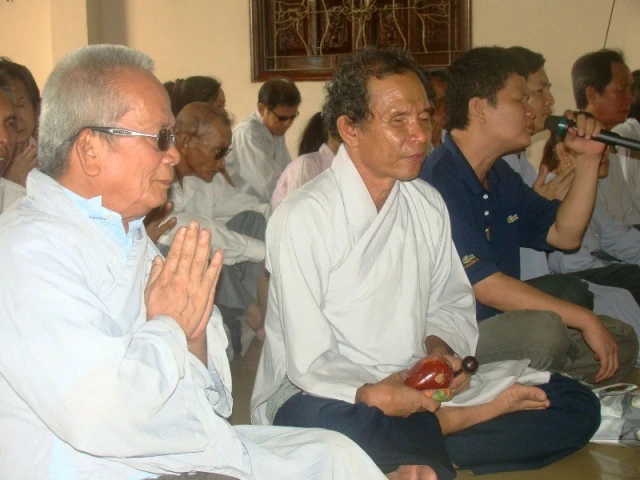 Khi người khiếm thị thấy đường đi... ảnh 1 Ảnh 2 Trang Bạn đọc GN 643.JPG