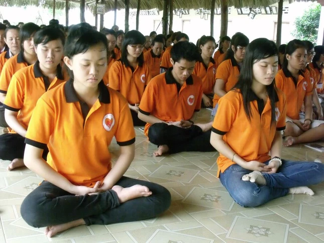 “Mở rộng trái tim” ảnh 2 Nhân sinh 2.jpg